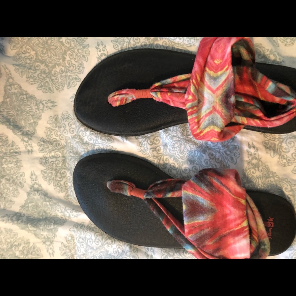 Sandals - Picture 1 of 2